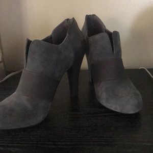 Gianni Bini Suede Booties GREY